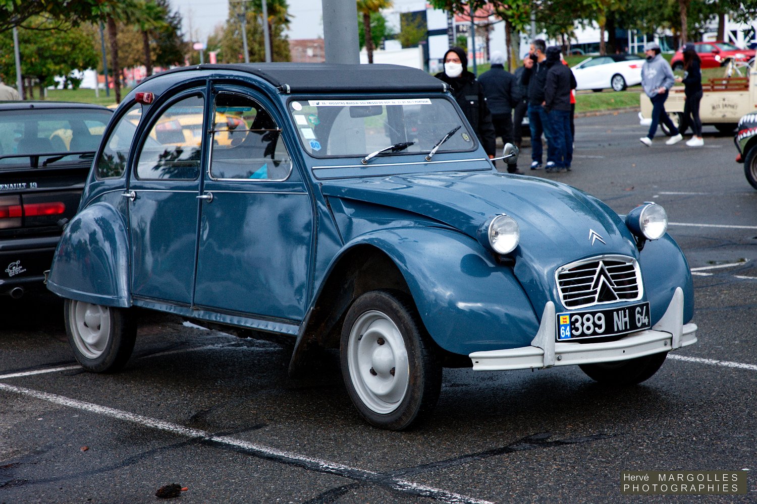 Citroen 2CV-01.jpg
